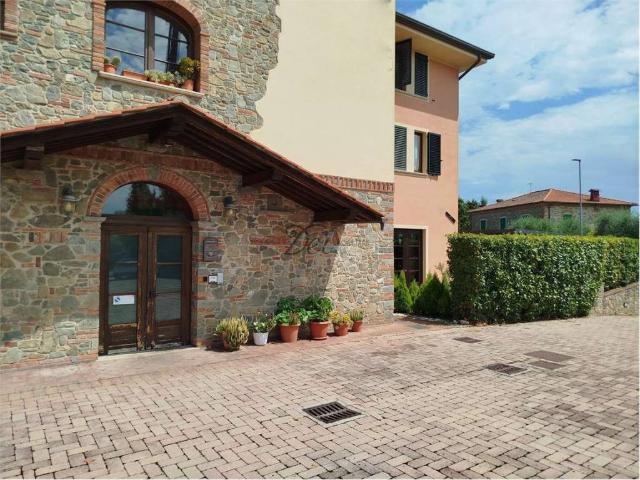 Palazzo / Stabile in vendita a Altopascio LU