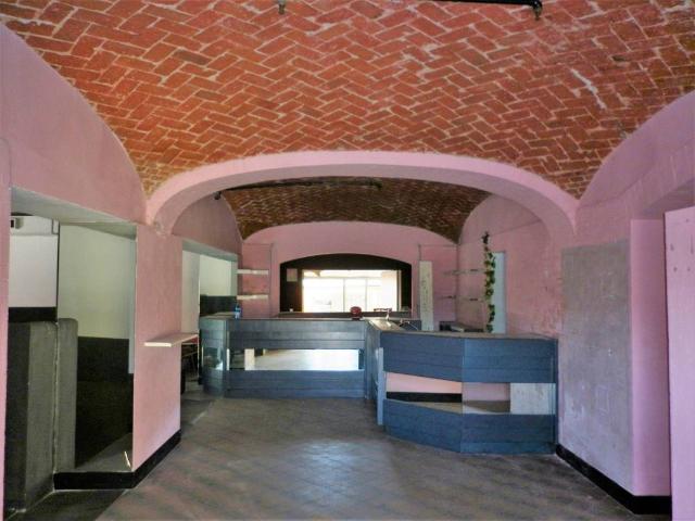 Palazzo / Stabile in vendita a Altavilla Monferrato AL