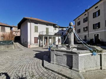 Palazzo / Stabile in vendita a Alta Valle Intelvi CO