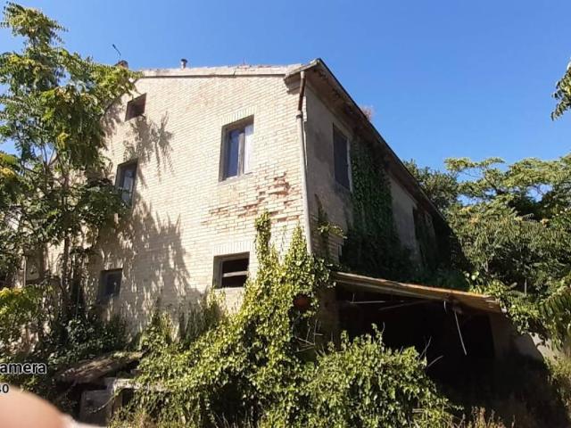 Palazzo / Stabile in vendita a Altidona FM