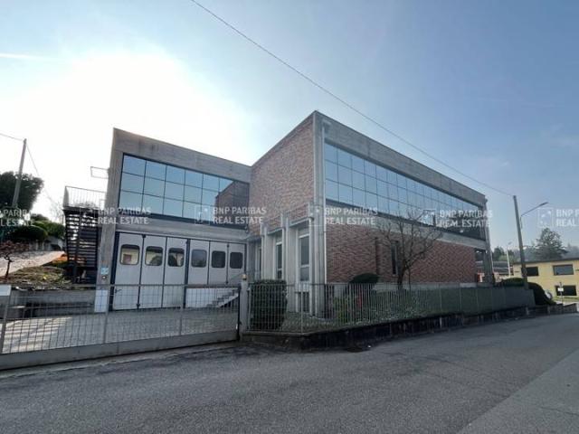 Palazzo / Stabile in vendita a Alzate Brianza CO
