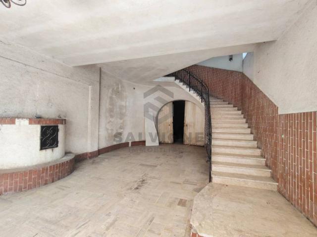 Palazzo / Stabile in vendita a Amorosi BN