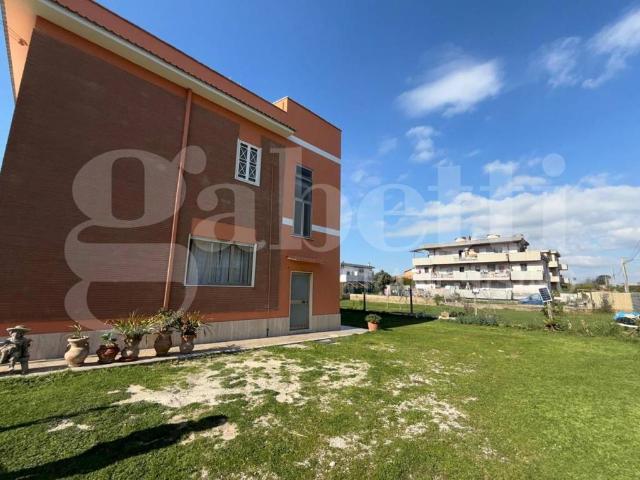 Casa indipendente in vendita a Anzio RM