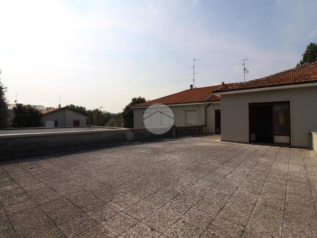 Palazzo / Stabile in vendita a Arcore MB