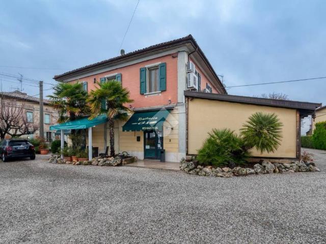 Palazzo / Stabile in vendita a Argelato BO