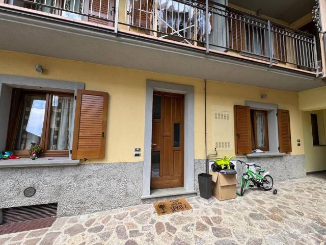 Palazzo / Stabile in vendita a Ardesio BG