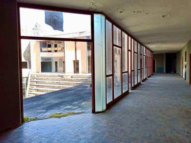 Palazzo / Stabile in vendita a Ariccia RM