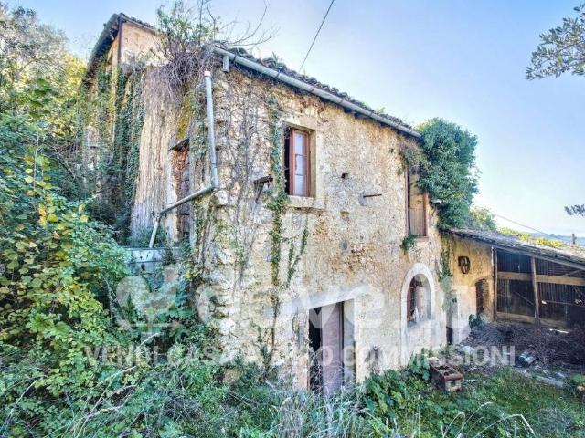 Casa indipendente in vendita a Arpino FR