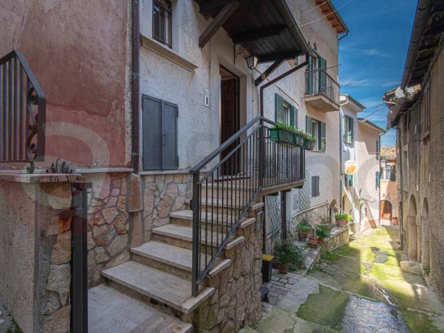 Palazzo / Stabile in vendita a Arpino FR