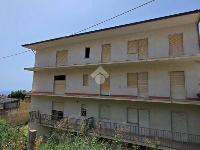 Palazzo / Stabile in vendita a Ascea SA