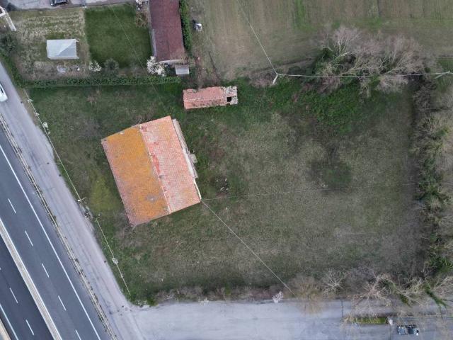 Palazzo / Stabile in vendita a Assisi PG