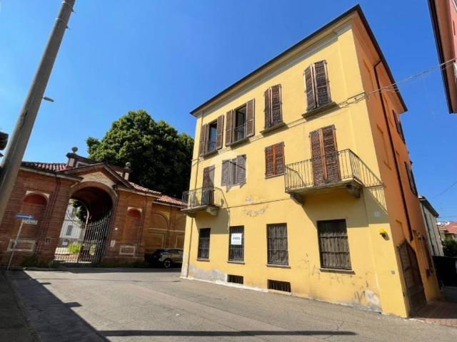 Palazzo / Stabile in vendita a Asti AT