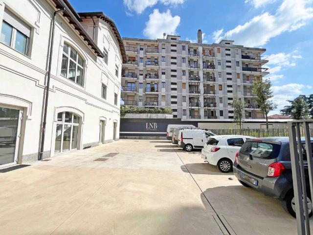 Palazzo / Stabile in vendita a Busto Arsizio VA