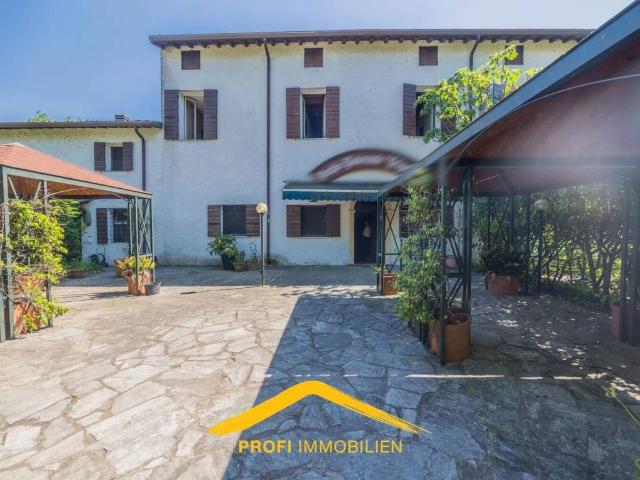 Palazzo / Stabile in vendita a Buttapietra VR