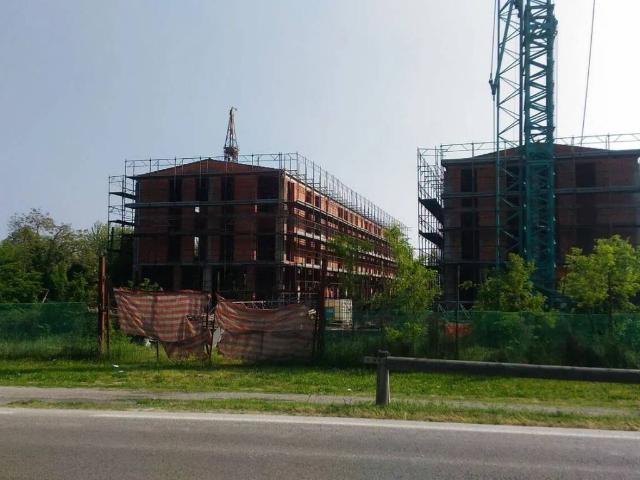 Palazzo / Stabile in vendita a Bagnolo San Vito MN