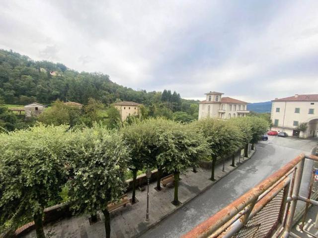 Palazzo / Stabile in vendita a Bagnone MS