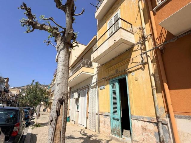 Palazzo / Stabile in vendita a Bagheria PA
