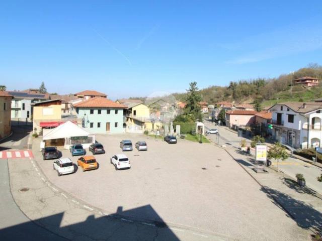 Palazzo / Stabile in vendita a Baldissero d'Alba CN