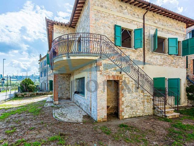 Palazzo / Stabile in vendita a Baschi TR