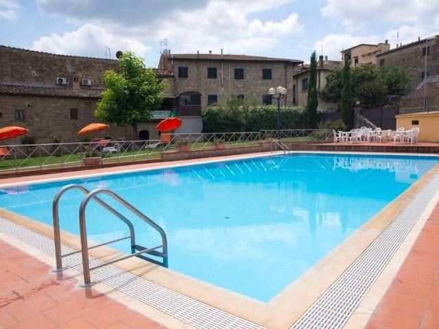 Palazzo / Stabile in vendita a Barberino Tavarnelle FI