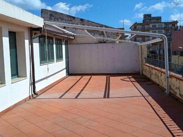 Palazzo / Stabile in vendita a Barcellona Pozzo di Gotto ME