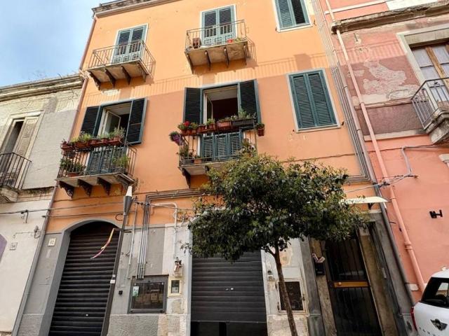 Palazzo / Stabile in vendita a Barcellona Pozzo di Gotto ME