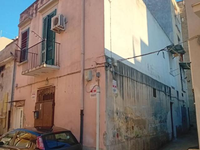Palazzo / Stabile in vendita a Barletta BT