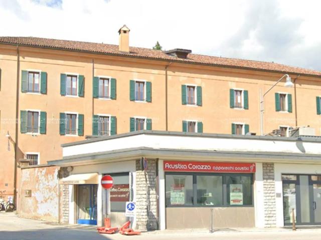 Palazzo / Stabile in vendita a Belluno BL