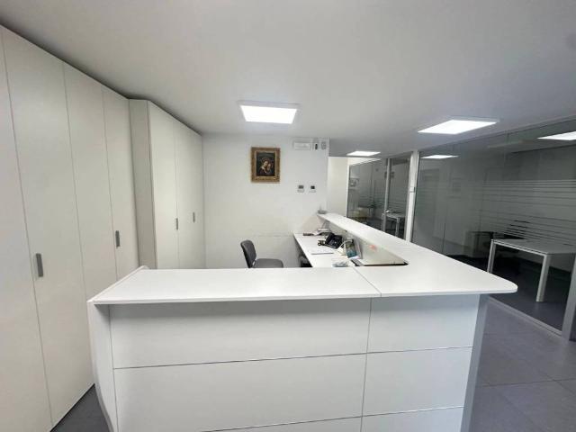 Palazzo / Stabile in vendita a Bergamo BG