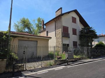 Palazzo / Stabile in vendita a Bergamo BG