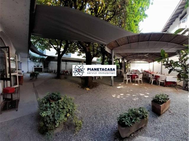 Palazzo / Stabile in vendita a Bergamo BG