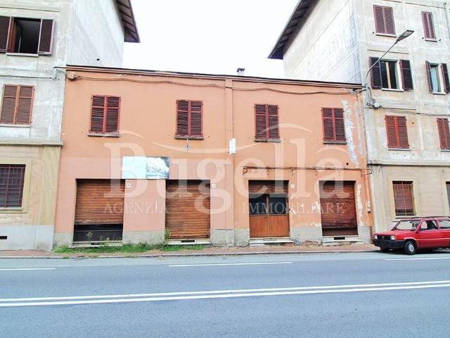 Palazzo / Stabile in vendita a Biella BI