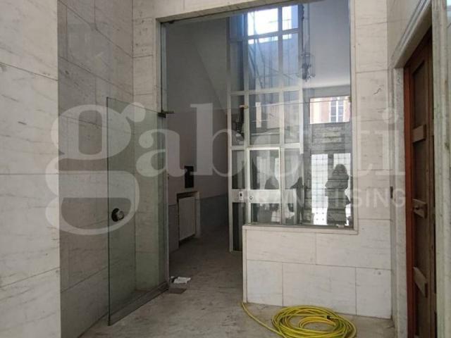 Palazzo / Stabile in vendita a Biella BI
