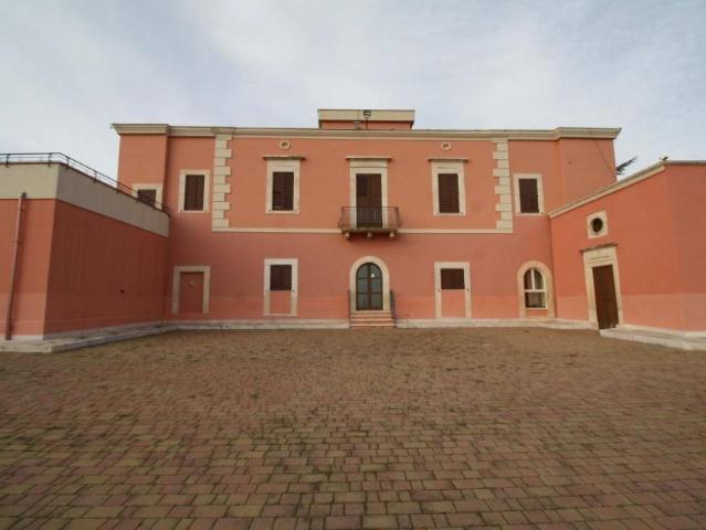 Palazzo / Stabile in vendita a Bitonto BA