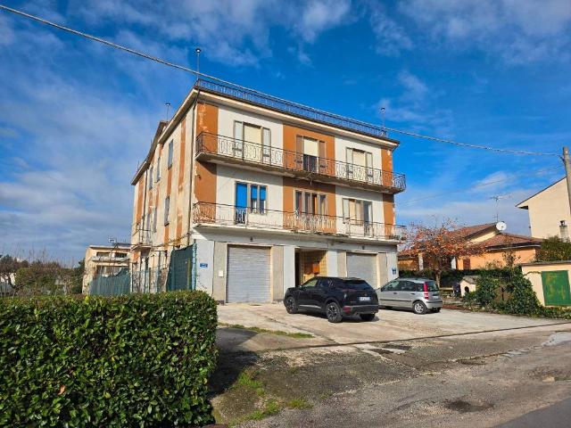 Palazzo / Stabile in vendita a Bojano CB