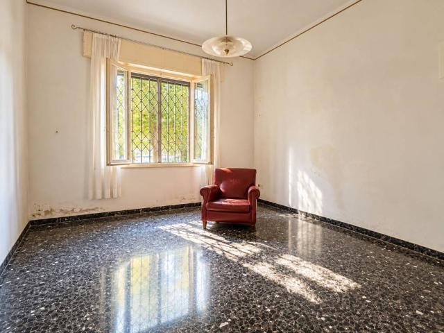 Palazzo / Stabile in vendita a Bologna BO