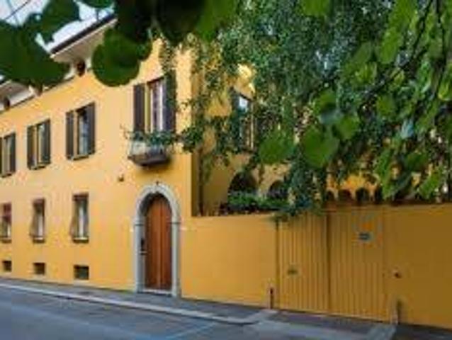 Palazzo / Stabile in vendita a Bologna BO