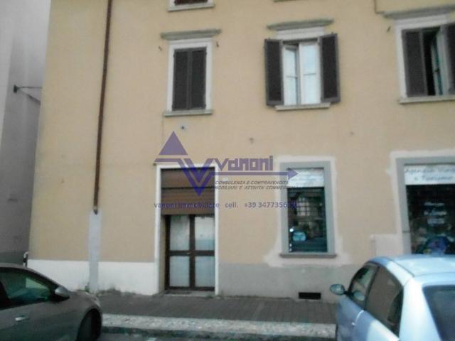 Palazzo / Stabile in vendita a Bonate Sotto BG