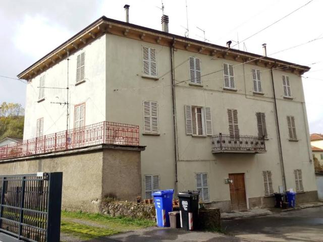 Palazzo / Stabile in vendita a Borgo Val di Taro PR