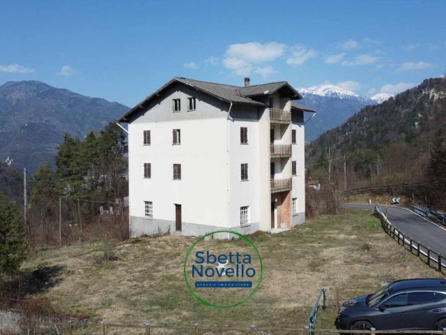 Palazzo / Stabile in vendita a Borgo Valsugana TN