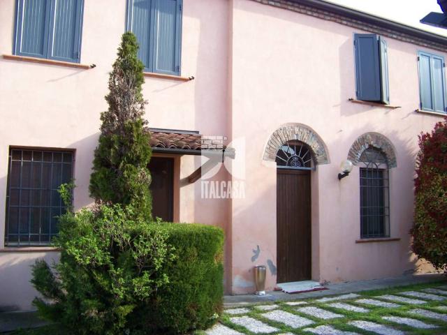 Palazzo / Stabile in vendita a Borgo Virgilio MN