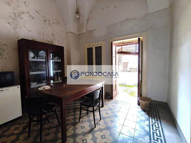 Palazzo / Stabile in vendita a Botrugno LE