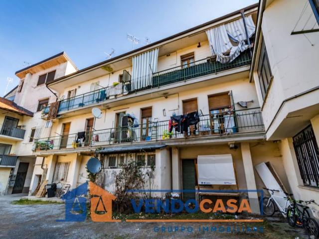 Palazzo / Stabile in vendita a Boves CN