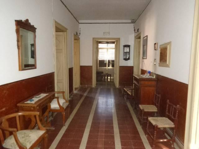 Palazzo / Stabile in vendita a Brancaleone RC