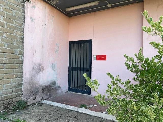 Palazzo / Stabile in vendita a Bracciano RM