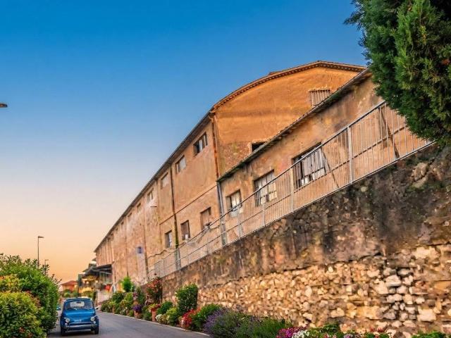 Palazzo / Stabile in vendita a Brescia BS