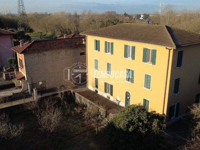 Palazzo / Stabile in vendita a Brescia BS