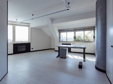 Palazzo / Stabile in vendita a Brescia BS