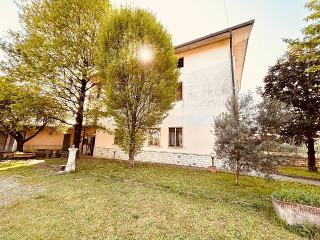 Palazzo / Stabile in vendita a Brescia BS