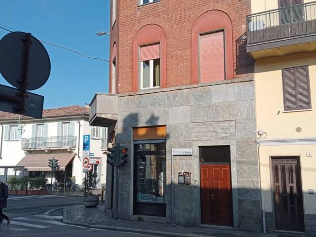 Palazzo / Stabile in vendita a Broni PV